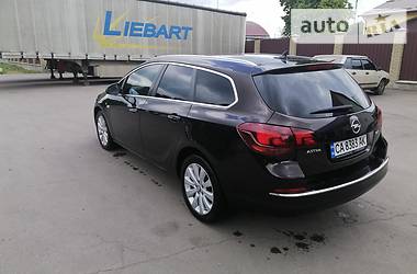 Універсал Opel Astra 2013 в Умані