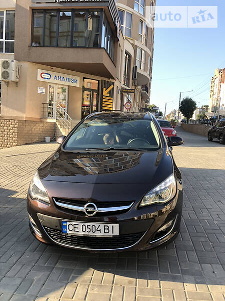 Универсал Opel Astra 2012 в Черновцах