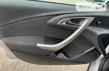 Універсал Opel Astra 2011 в 
