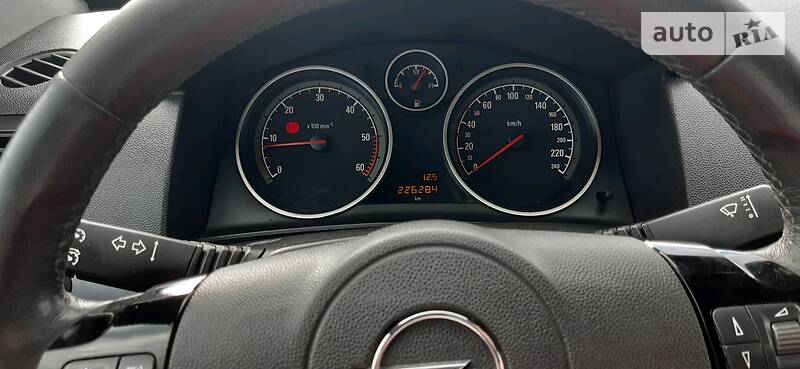 Універсал Opel Astra 2010 в Тлумачі фото 22 Універсал Opel Astra 2010 в Тлумачі
