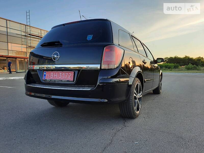 Універсал Opel Astra 2006 в Полтаві