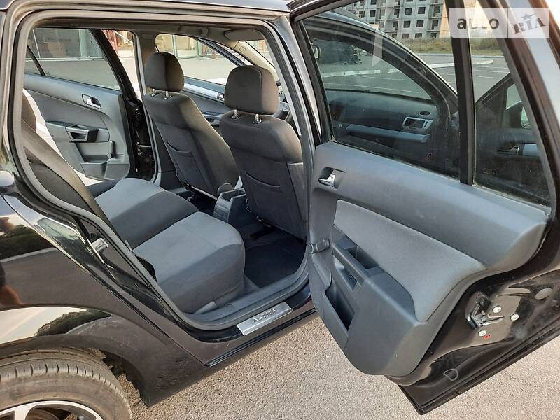 Універсал Opel Astra 2006 в Полтаві