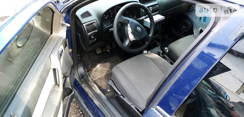 Седан Opel Astra 2007 в Сарнах