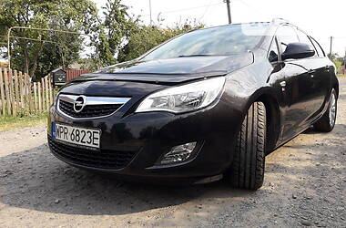 Универсал Opel Astra 2012 в Луцке