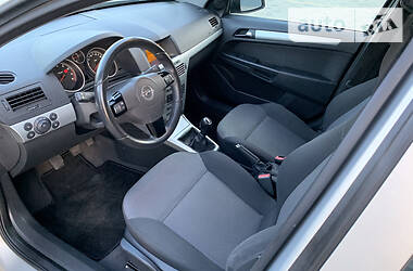 Універсал Opel Astra 2009 в 