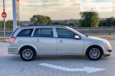 Універсал Opel Astra 2009 в 