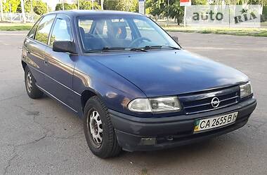 Хэтчбек Opel Astra 1993 в Черкассах