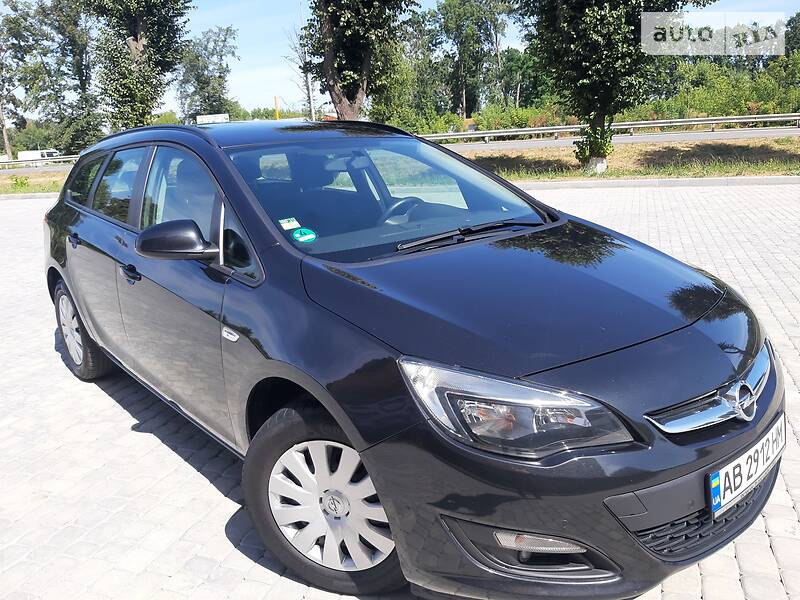 Универсал Opel Astra 2015 в Виннице