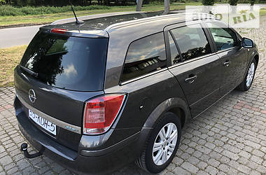 Універсал Opel Astra 2009 в 