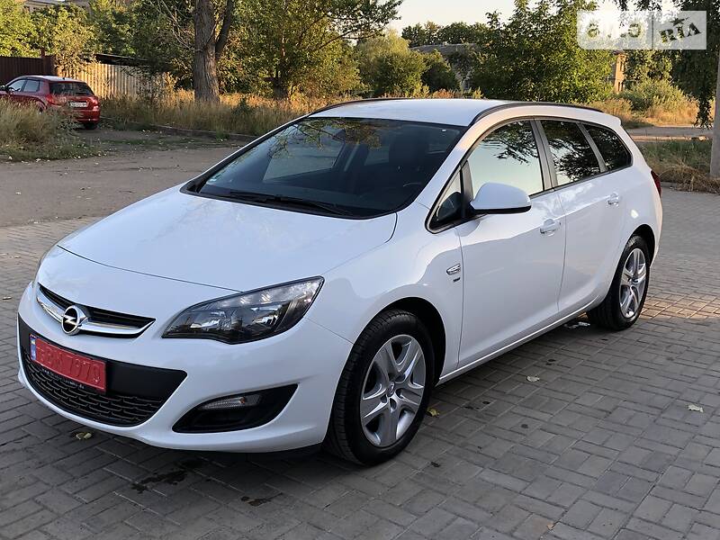 Універсал Opel Astra 2014 в 