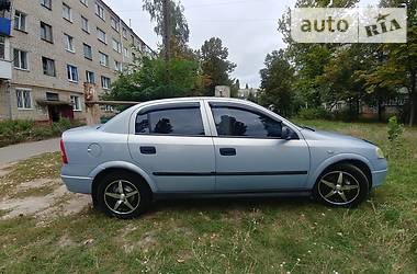 Седан Opel Astra 2004 в Шостке