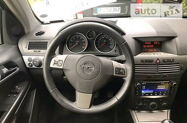 Универсал Opel Astra 2005 в Локачах