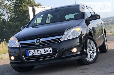 Универсал Opel Astra 2008 в Дрогобыче