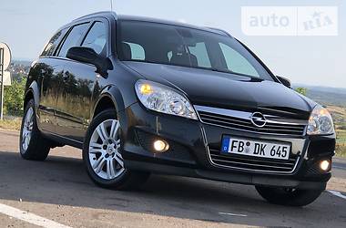 Универсал Opel Astra 2008 в Дрогобыче