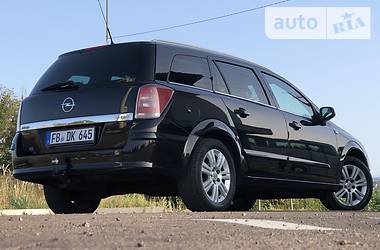 Универсал Opel Astra 2008 в Дрогобыче