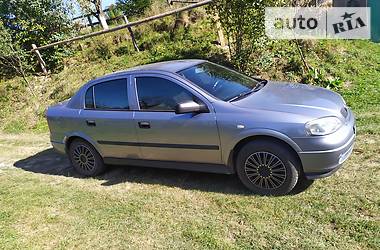Седан Opel Astra 2006 в 