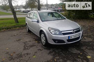 Универсал Opel Astra 2006 в Ровно