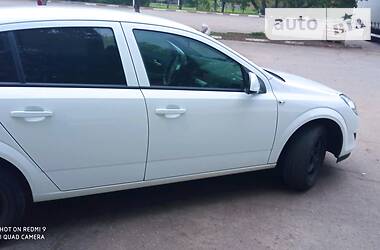 Хэтчбек Opel Astra 2012 в Никополе