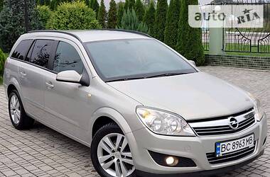 Универсал Opel Astra 2008 в Самборе