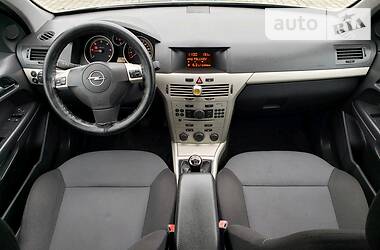 Універсал Opel Astra 2008 в Самборі