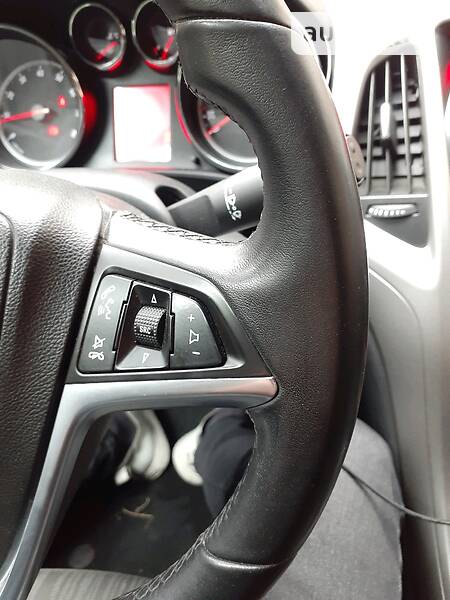 Універсал Opel Astra 2011 в Хмельницькому