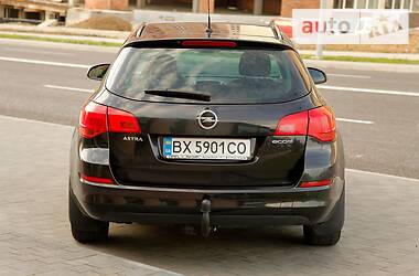 Универсал Opel Astra 2011 в 