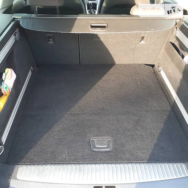 Універсал Opel Astra 2011 в Хмельницькому