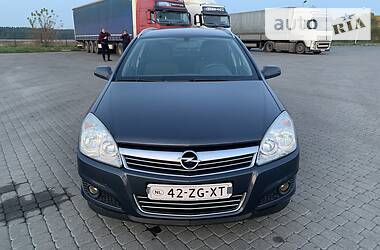 Универсал Opel Astra 2008 в Радивилове