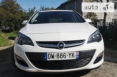 Універсал Opel Astra 2015 в Нововолинську