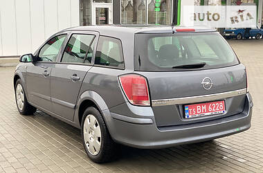 Универсал Opel Astra 2006 в Житомире