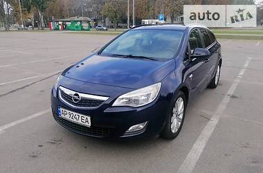 Универсал Opel Astra 2012 в Запорожье