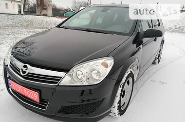 Універсал Opel Astra 2009 в Козельщині