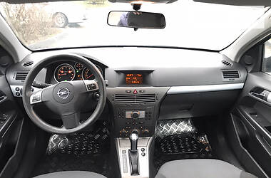 Универсал Opel Astra 2006 в Житомире