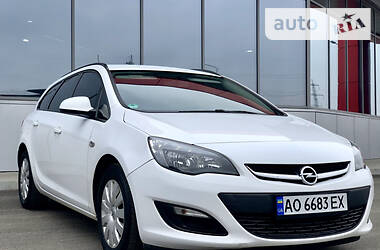 Универсал Opel Astra 2013 в Мукачево