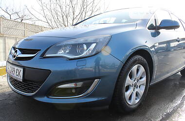 Opel Astra 2014