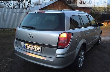 Универсал Opel Astra 2008 в Яремче