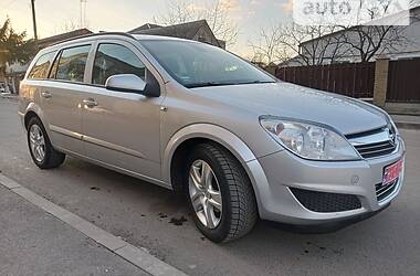 Универсал Opel Astra 2008 в Луцке