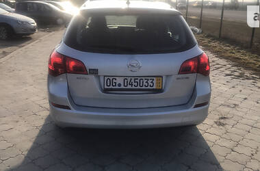 Универсал Opel Astra 2011 в Днепре