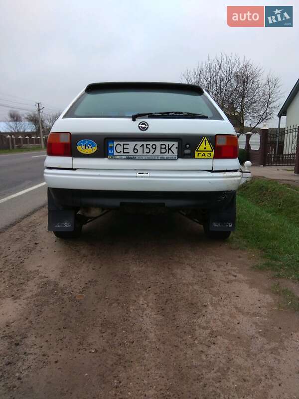 Хэтчбек Opel Astra 1996 в Кицмани