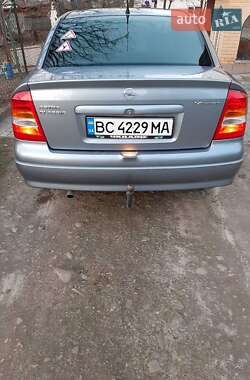 Седан Opel Astra 2006 в Перемышлянах