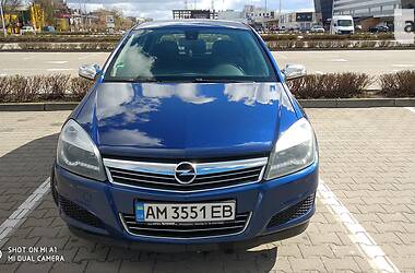 Хэтчбек Opel Astra 2008 в Житомире