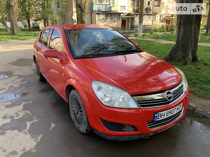 Хэтчбек Opel Astra 2007 в Одессе