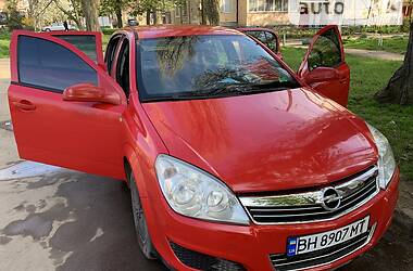 Хэтчбек Opel Astra 2007 в Одессе