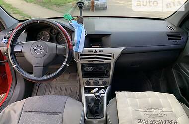 Хэтчбек Opel Astra 2007 в Одессе