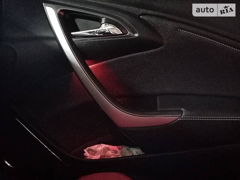 Універсал Opel Astra 2011 в Бурштині