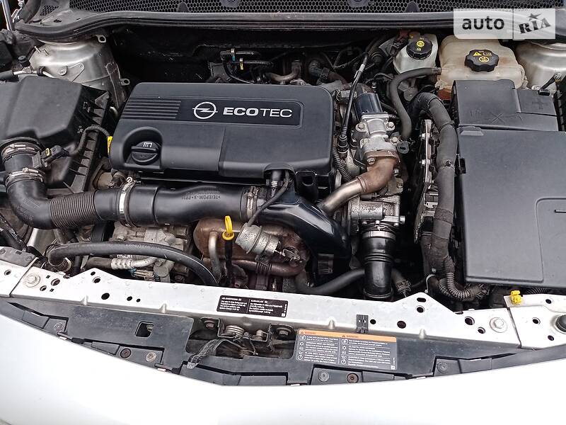 Універсал Opel Astra 2011 в Бурштині