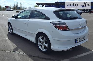 Купе Opel Astra 2009 в Кривом Роге