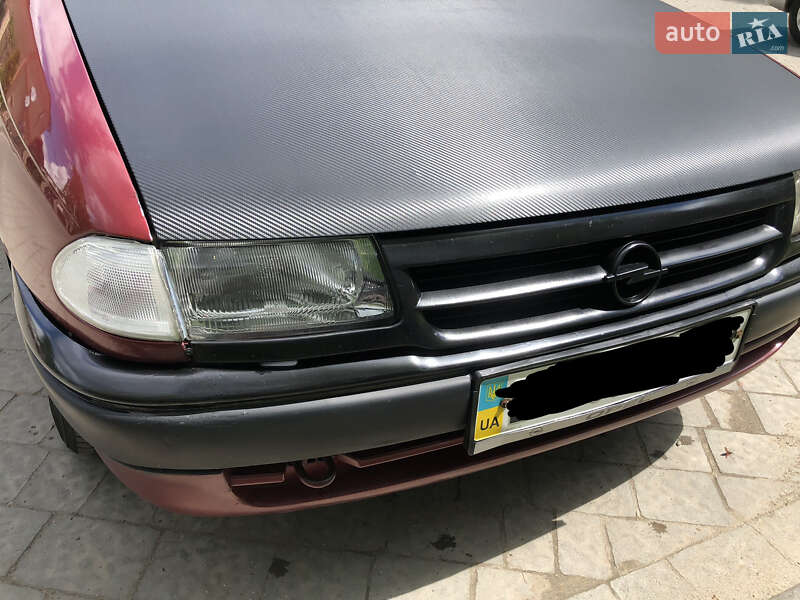 Хэтчбек Opel Astra 1992 в Львове фото 7 Хэтчбек Opel Astra 1992 в Львове