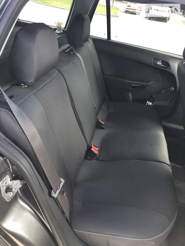 Универсал Opel Astra 2009 в Виннице