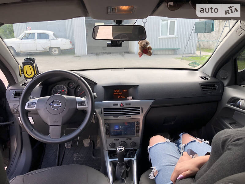 Универсал Opel Astra 2009 в Виннице